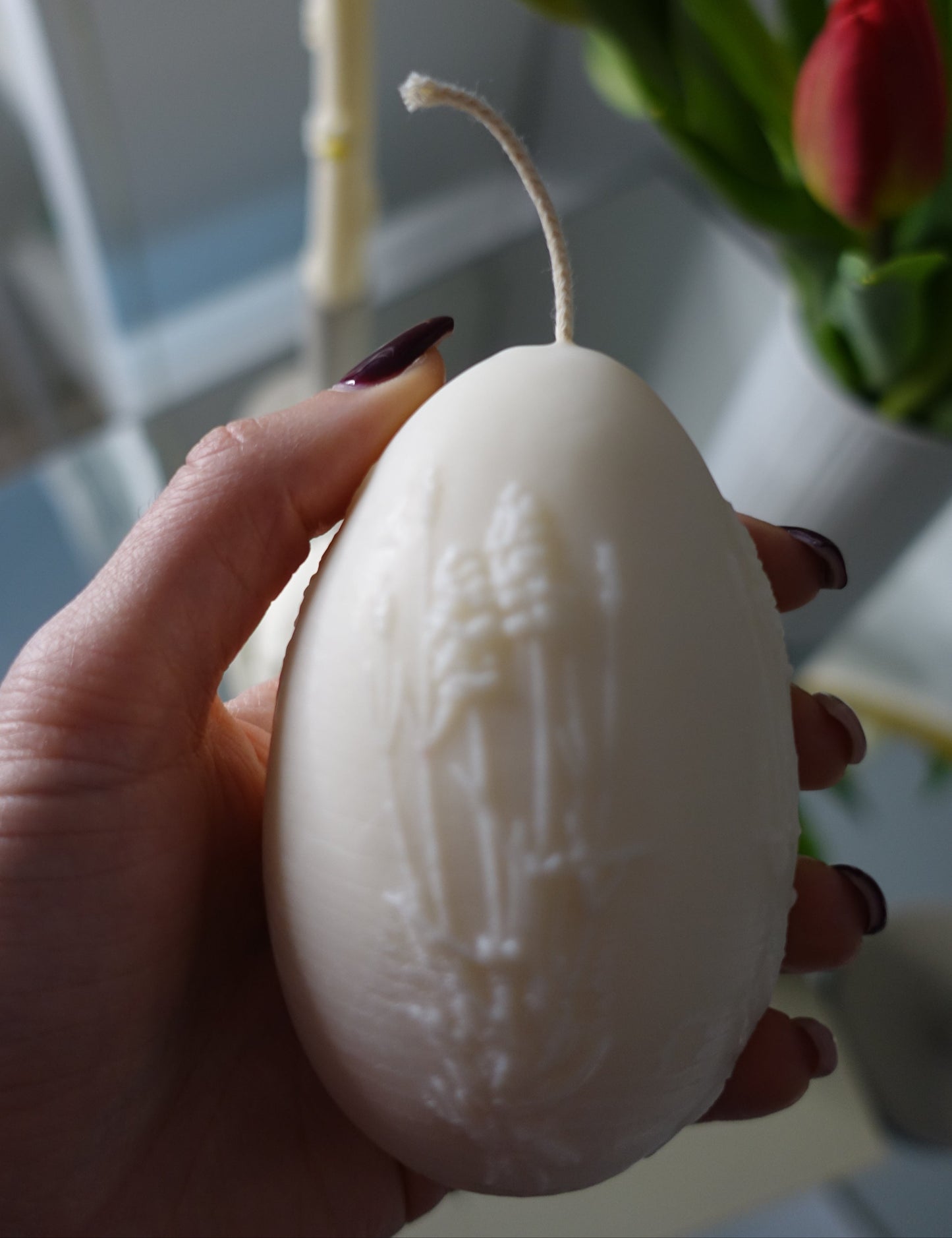 Osterei mit Blumenmuster