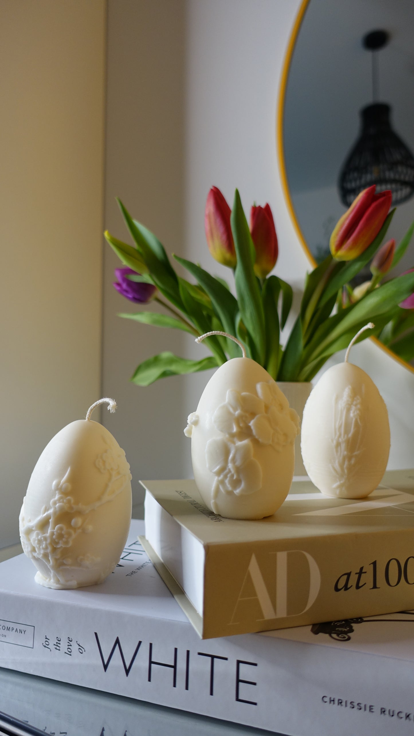 Osterei mit Blumenmuster