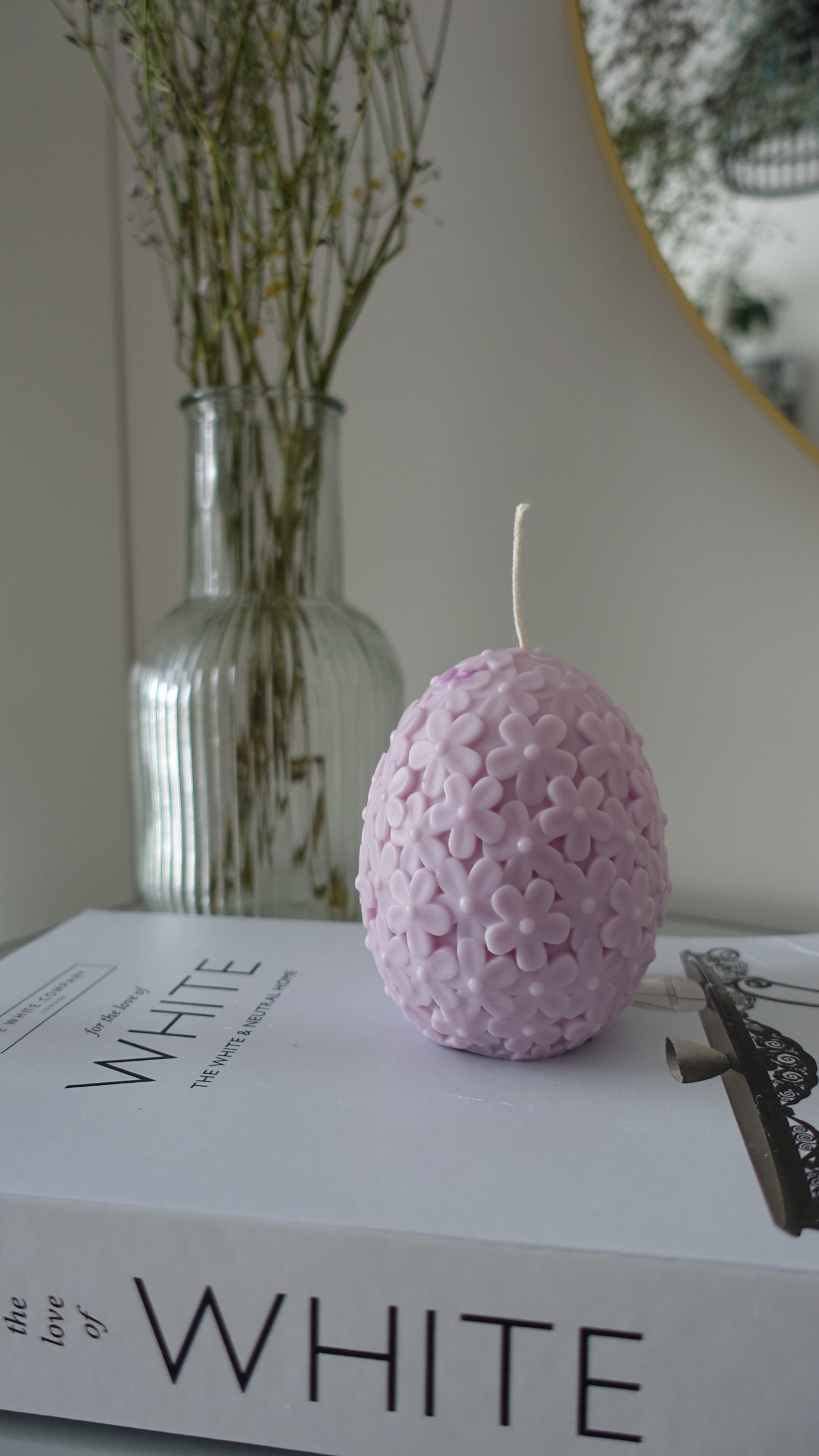 Osterei mit Blumenmuster