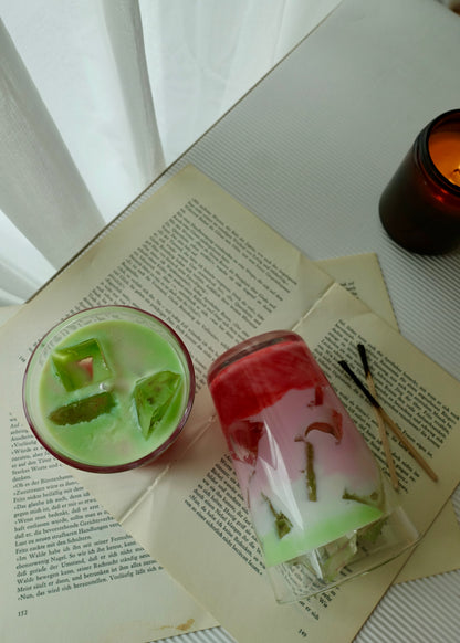 Iced Strawberry Matcha Duftkerze